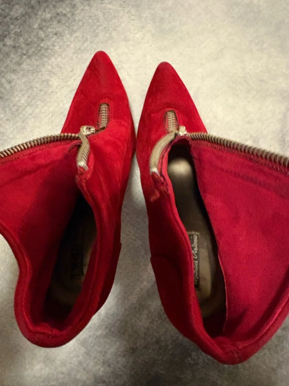 Michael Antonio Red Faux‎ Suede Velvet Front Zip Stiletto Ankle Booties Size 7.5